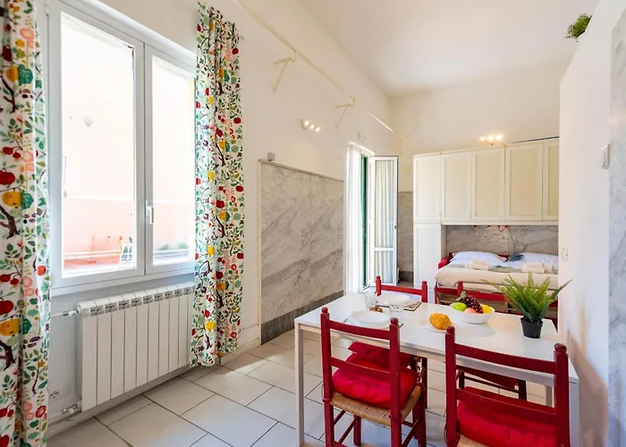 Vernazzola In - Happy Апартаменты