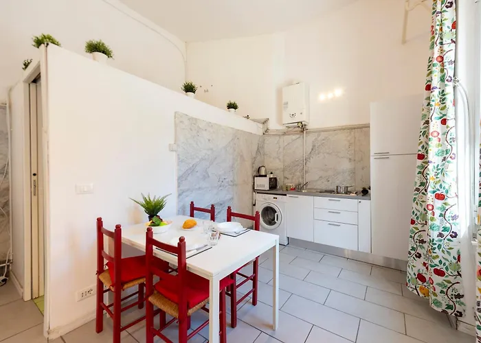 Vernazzola In - Happy * Генуя